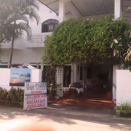 Hôtel Sea Drift à Negombo Extérieur photo