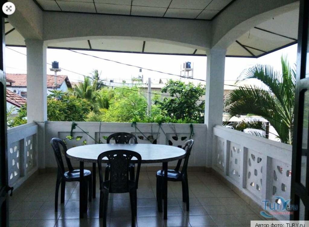 Hôtel Sea Drift à Negombo Extérieur photo